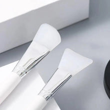 Load image into Gallery viewer, New Elegance Professional Silicone Mask Brush  Home Salon Silicone Facial Mud Mixing Brush For Skin Care Reusable Cosmetic Tool
