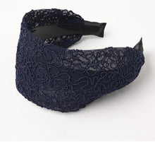 Load image into Gallery viewer, New Fashion Gradient Wide-sided Lace Simple Breathable Toothed Non-slip Headband for Women Girl Hair Accessories Headwear Gorgeous Hair Accessories For Women
