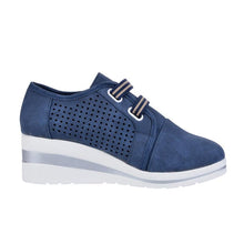 Load image into Gallery viewer, New High Heel Casual Womens Sneakers Breathable Height Increasing Shoes Air Cushion Comfortable Sneakers Women's Vulcanize Leather Shoes Luxury Walking Women Outdoor Shoes
