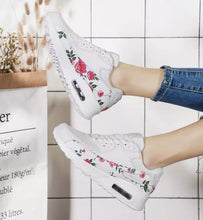 Load image into Gallery viewer, New Red Platform Womens Sneakers Casual Shoes Fashion Spring Tenis Woman Footwear Trainers Fashion Lightweight Tennis Sport Walking Athletic Casual Sneakers
