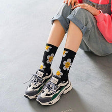 Load image into Gallery viewer, New Style Cartoon Flower Women Socks Kawaii Socks Breathable Spring Autumn Casual Socks Beautiful Girls Socks For Women
