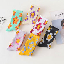 Load image into Gallery viewer, New Style Cartoon Flower Women Socks Kawaii Socks Breathable Spring Autumn Casual Socks Beautiful Girls Socks For Women
