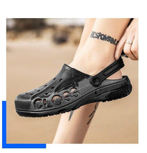 Load image into Gallery viewer, New Summer Shoes For Men Blue Clogs Painted Garden Shoes Breathable Beach Flat Sandals Garden Clogs Classic Mules Anti-Skid Rubber Sole Slip On Summer Clogs
