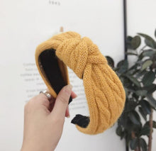 Load image into Gallery viewer, New Winter Knitted Headband Women Warm Handmade Hairband Girls Fashion Solid Turban Center Knot Casual Gorgeous Hair Accessories For Women
