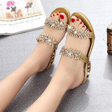 Load image into Gallery viewer, New Women Shoes Slippers Summer Beach Sandals Fashion Rhinestone Outdoor Slippers Flip Flops Beach Sandals Shining Rhinestones Shoes Diamond Comfortable Shoes Luxury Outdoor Women Slippers
