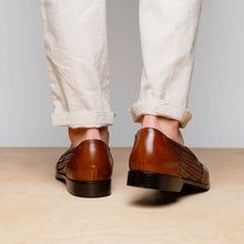 Load image into Gallery viewer, 15-585-CGN NICOLA Italian Calfskin Basketweave, Cognac
