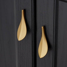 Load image into Gallery viewer, Nordic Style Solid Brass Gold Leaf Shaped 32mm Cabinet Knob Door Pulls Furniture Handles Knob Cabinet Knob Door Pulls Nordic Style Furniture Handles Knob Creative Light Luxury Handle Golden Leaf Handle Wardrobe Shoe Cabinet Bathroom Cabinet Handle

