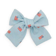 Load image into Gallery viewer, Old Glory - Petite Hair Bow
