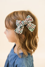 Load image into Gallery viewer, Orchard Floral - Petite Hair Bow

