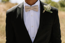 Load image into Gallery viewer, Parchment Tweed - Men's Pre-tied Bow Tie
