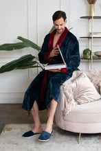 Load image into Gallery viewer, Cozy Mens Plush Robes – Built for Comfort, Designed to Last
