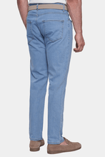 Load image into Gallery viewer, The Classic Jean (Lightwash)
