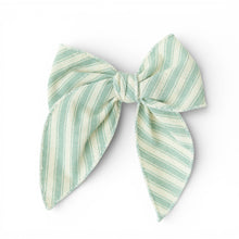 Load image into Gallery viewer, Pistachio Stripe - Darling Hair Bow
