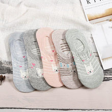 Load image into Gallery viewer, 5 Pairs/Lot Cute Harajuku Animal Women Socks Set Funny Spring Cat Dog Rabbit Panda Low Cut Short Sock Happy
