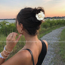 Load image into Gallery viewer, Sweet Flower Shape Hair Clips for Women Girls Hair Claw Chic Barrettes Claw Crab Hairpins Styling Bohemia Hair Jaw Clamps Medium Thick Hair Women
