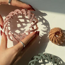 Load image into Gallery viewer, New Fashion Women Bun Hair Claw Horsetail Buckle Hair Clip Bird Nest Expanding Hair Accessories Female Ponytail Hair Accessories For Women
