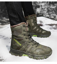 Load image into Gallery viewer, Mens Outdoor Sports Hiking Boots Wear Resisting Work Shoes Footwear Mountain Sport Mid-Cut Black Hiking Boots Outdoor Mountaineering Outdoor Winter Shoes
