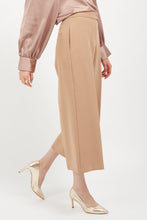 Load image into Gallery viewer, Deborah 2.0 Champagne Gold Metallic
