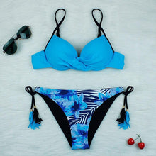 Load image into Gallery viewer, Push Up Bikinis 2022 New Swimwear Women's Bikini Swimsuits Floral Printed Bathing Suits for Women 2 Piece Bikini Women Floral Print Bikini Sets Swimsuit Beach Wear Bathing Suit Female  Two Pieces
