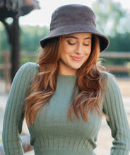 Load image into Gallery viewer, Peter Grimm Rae - Bucket Hat
