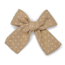 Load image into Gallery viewer, Rattan Petite Hair Bow
