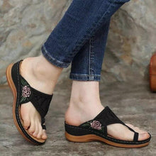 Load image into Gallery viewer, Retro Summer Women's Shoes Vintage Thick Heel Womens Sandals Lightweight Shoes For Women Open Toe Sandals Beach Flats Flip Flops Cross-Band Summer Hollow Out Flower Sandals
