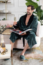 Load image into Gallery viewer, Cozy Mens Plush Robes – Built for Comfort, Designed to Last
