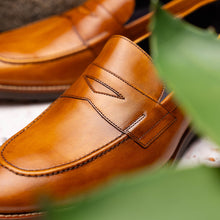 Load image into Gallery viewer, 15-400-CML ROMA Hand Burnished Calfskin Penny Loafer Camel
