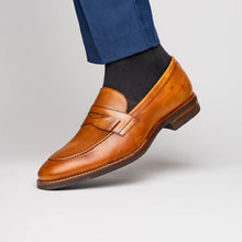 Load image into Gallery viewer, 15-400-CML ROMA Hand Burnished Calfskin Penny Loafer Camel
