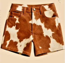 Load image into Gallery viewer, New Men's Natural Leather Shorts Genuine Soft Cowhide Causal Wear Shorts Pant
