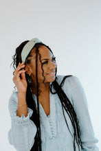 Load image into Gallery viewer, Sea Foam Knotted Headband
