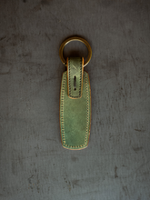 Load image into Gallery viewer, Rover Key Ring - Reverse Black Horween Shell Cordovan
