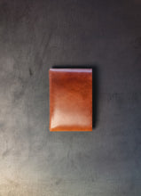 Load image into Gallery viewer, Johnny Slim - Marbled Garnet Horween Shell Cordovan
