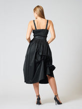 Load image into Gallery viewer, Side Trim Detail Gather Skirt
