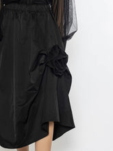 Load image into Gallery viewer, Side Trim Detail Gather Skirt
