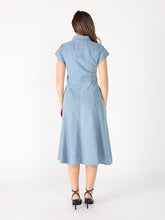 Load image into Gallery viewer, Sleeveless front button open denim dress
