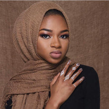 Load image into Gallery viewer, Soft Muslim Crinkle Hijab Scarf Soft Cotton Headscarf Ultra Soft Breathable Head Scarf Islamic Head Wraps Hijab For Women 70*175cm
