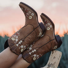 Load image into Gallery viewer, Women's Snipped Toe Western Boots | Floral Showstopper Cowgirl Boots (M50044)
