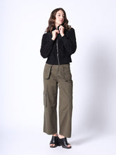 Load image into Gallery viewer, Spangle Yoke High-Neck Shearing Jacket
