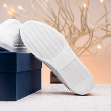 Load image into Gallery viewer, 65-225-WHT SPETTACOLARE Italian Pebble Grain Calfskin Sneakers White
