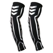 Load image into Gallery viewer, Sports Compression Arm Sleeve Basketball Cycling Arm Warmer Long Sun Sleeves For Men &amp; Women Perfect For Cycling Driving Running Basketball Football &amp; Outdoor Activities Summer Running UV Protection Volleyball Arm Covers
