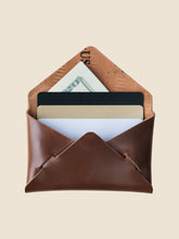 Load image into Gallery viewer, Envelope Wallet - Bourbon Horween Shell Cordovan
