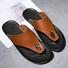 Load image into Gallery viewer, Summer Modern Design Men Flip-Flops For Beach Slippers Classic Brown Sandals Comfortable Casual Beach Outdoor Slippers For Men
