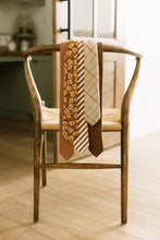 Load image into Gallery viewer, Summit Men's Tie
