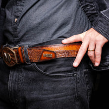 Load image into Gallery viewer, Texas Belt Aged Maple
