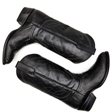 Load image into Gallery viewer, The 6th Street
