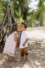 Load image into Gallery viewer, Foyer Floral Darling Hair Bow
