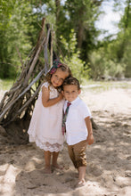 Load image into Gallery viewer, Foyer Floral Darling Hair Bow
