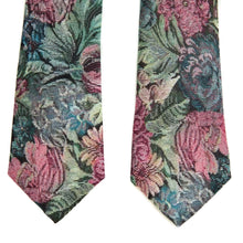 Load image into Gallery viewer, Foyer Floral Men's Tie
