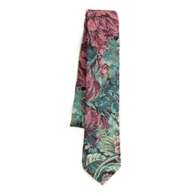 Load image into Gallery viewer, Foyer Floral Youth Tie
